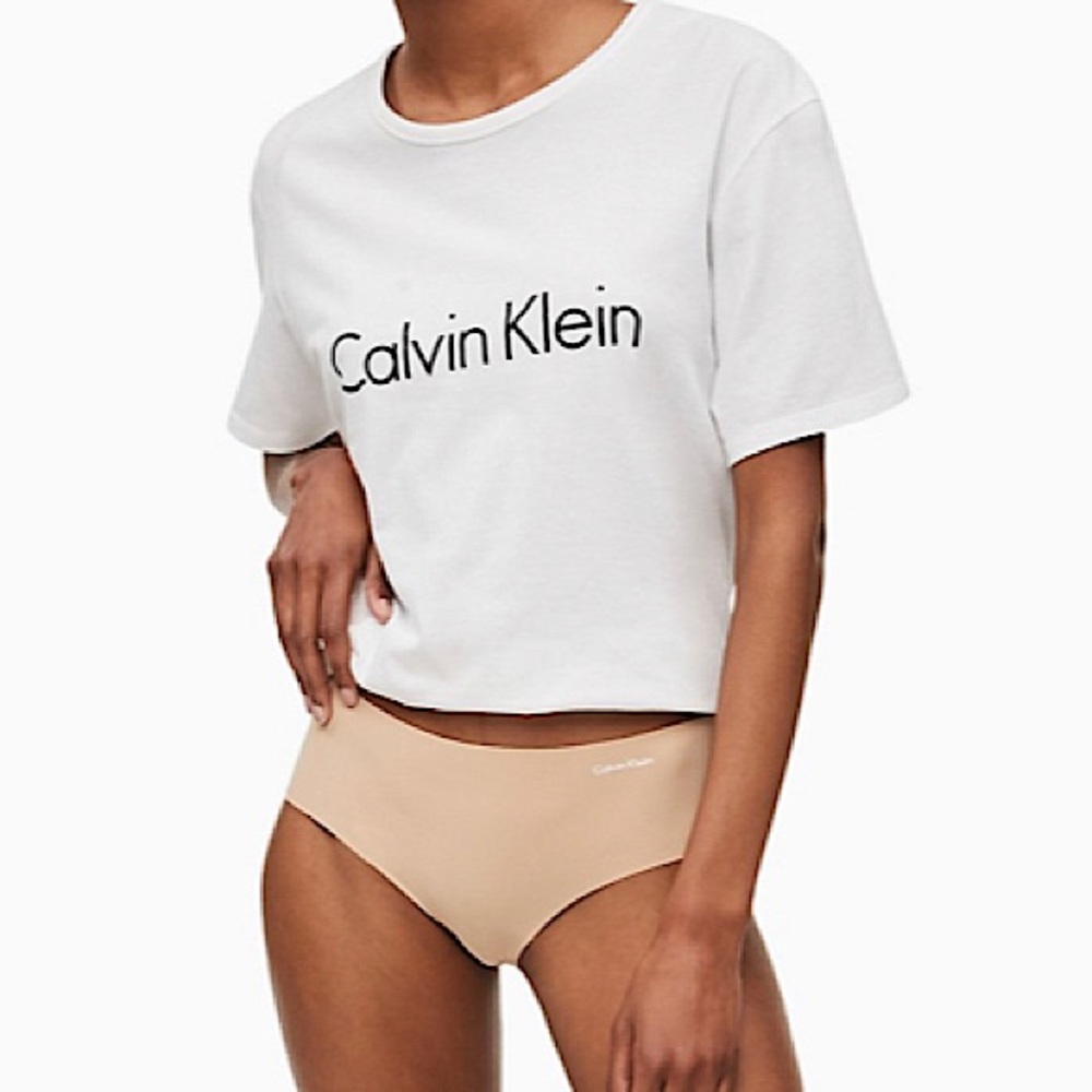 Calvin Klein CK Invisibles No Show Hiphugger Panty NWT Size S Nude Underwear